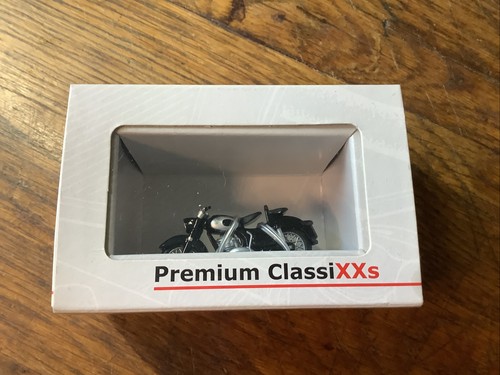 Premium classixxs puch - classixxs,