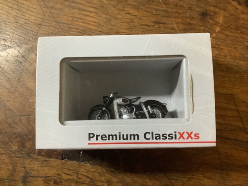 Premium classixxs puch - classixxs, 1:43